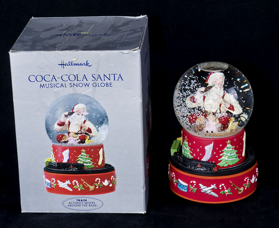 Vtg 2001 Hallmark COCA COLA Musical Santa Snow Globe Moving Trains SEE