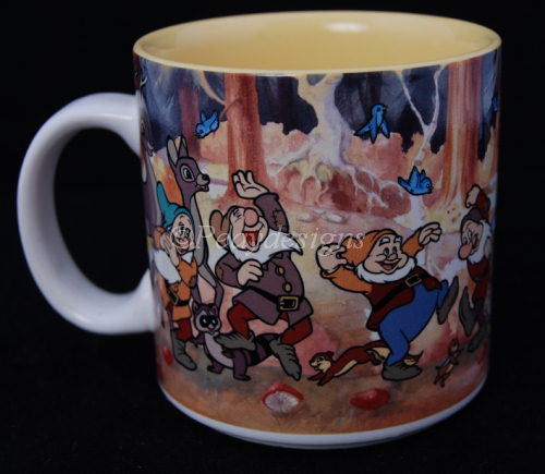 http://www.peaydesigns.com/images/Coffee%20Mug%20-%20Disney%20-%20Snow%20White1.jpg