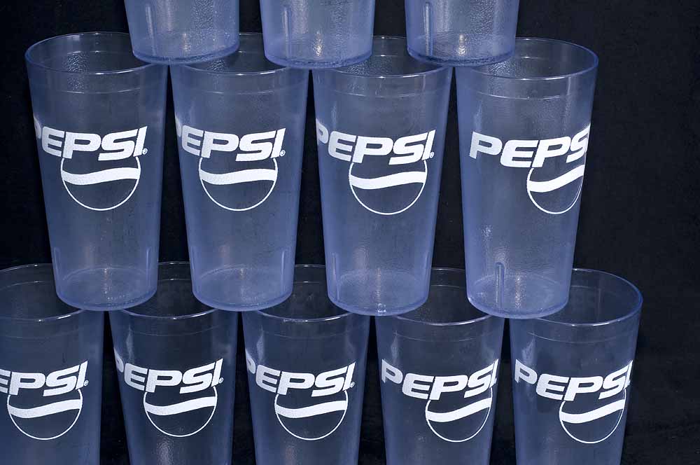   Quality 32 oz Plastic Tumbler Drink Glasses Set of 12 Stackable  