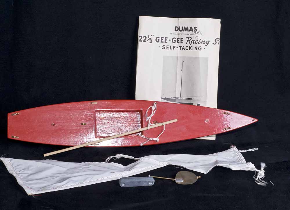 Vintage Dumas 22 1 2 Gee Gee Racing Sloop Red Wooden Model Boat Sail